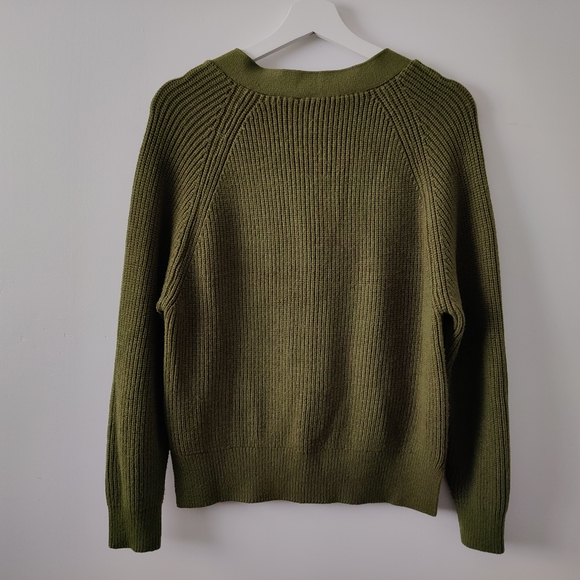 Chunky Knit Green Sweater size Large - Picture 9 of 10
